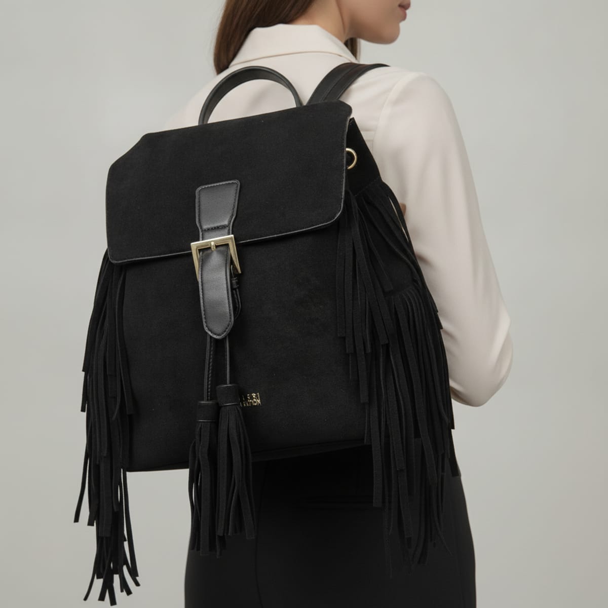 Zaino Donna Coveri Collection in Ecopelle Scamosciata con Frange